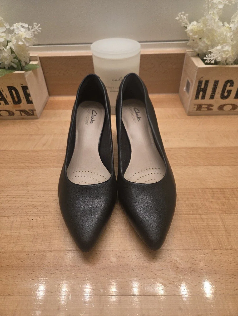Clarks Linvale Jerica Pumps Black Leather Kitten Heels Women's Size 8